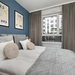 Stylish For 4 People With Underground Parking By Renters