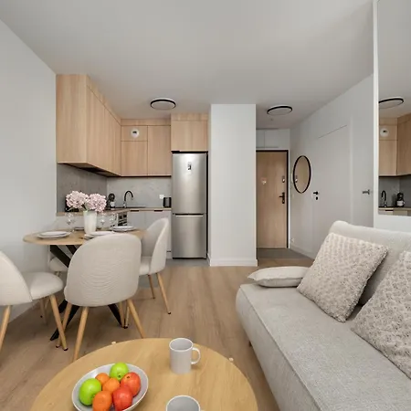Stylish For 4 People With Underground Parking By Renters Vratislav