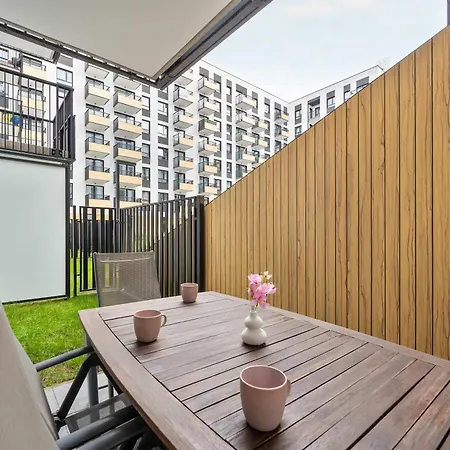 Apartmán Stylish For 4 People With Underground Parking By Renters *
